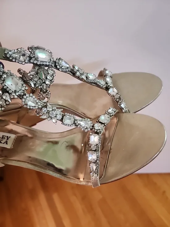 Badgley Mischka Women's Metallic Gold Gem-Embellished Strappy Wedge Sandals - Picture 8 of 10